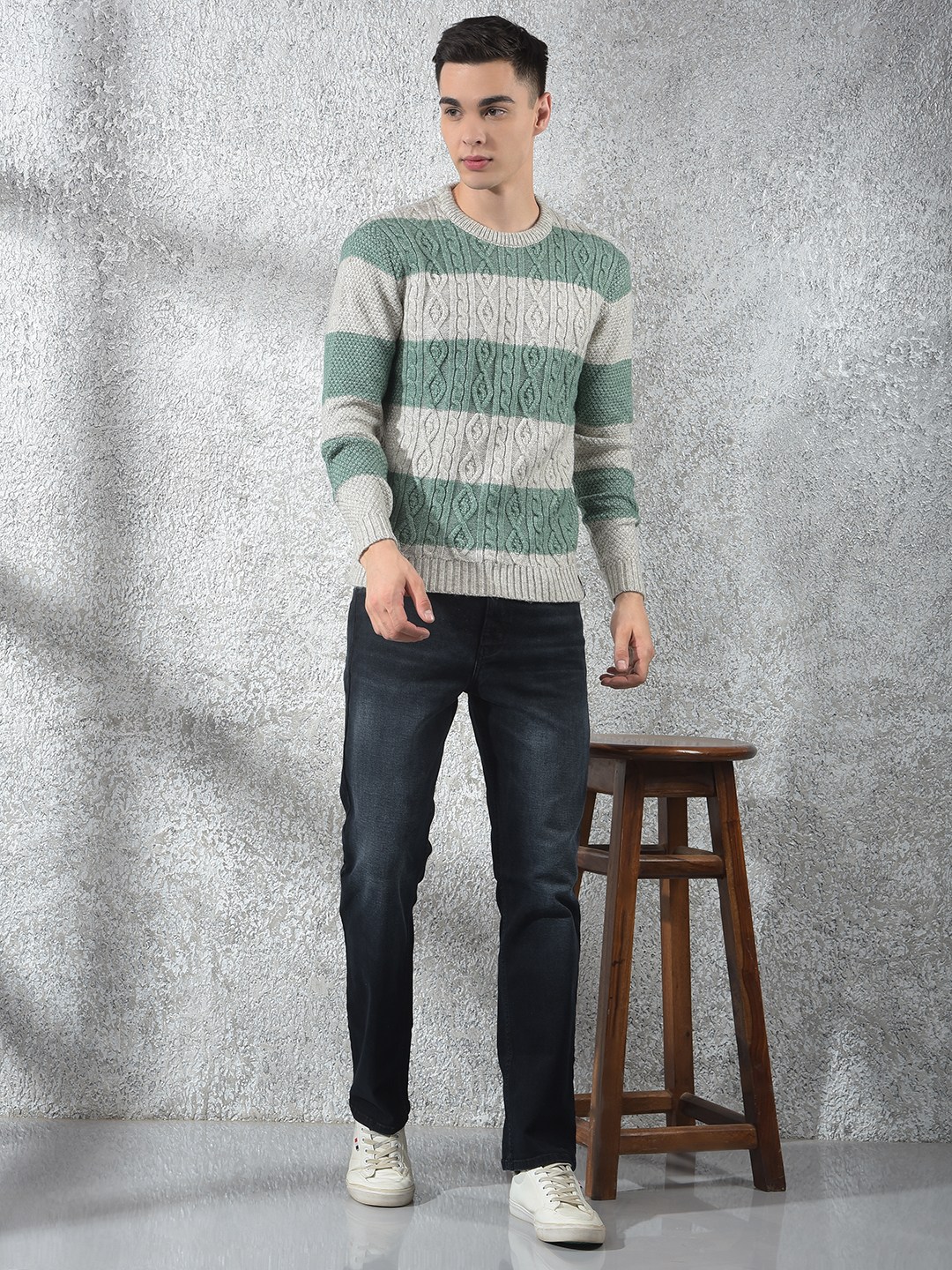 Numero Uno Men Grey Argyl Round Neck Flat Knitted Sweater